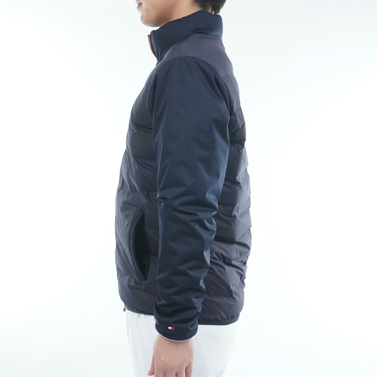 トミーヒルフィガーのブルゾン