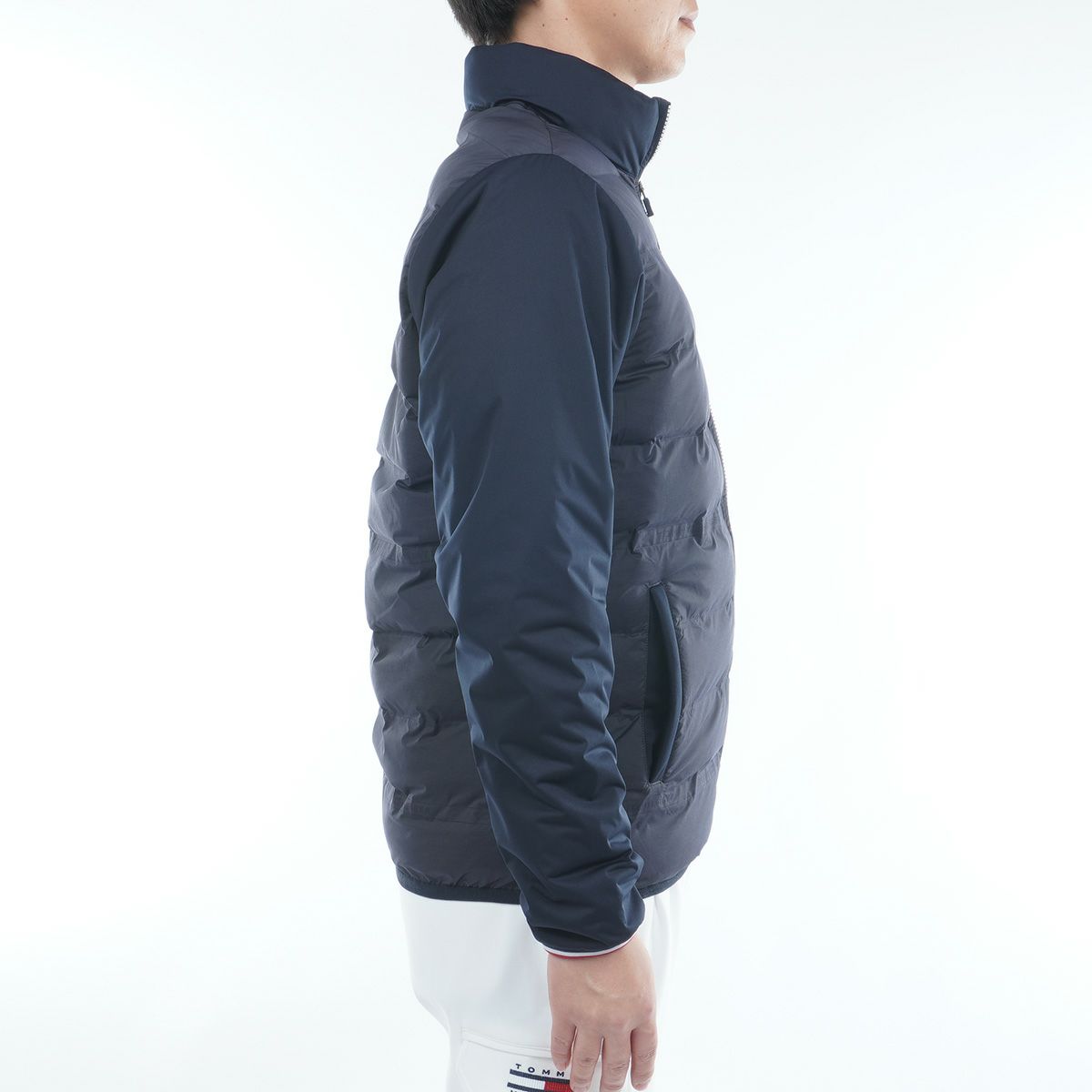 トミーヒルフィガーのブルゾン