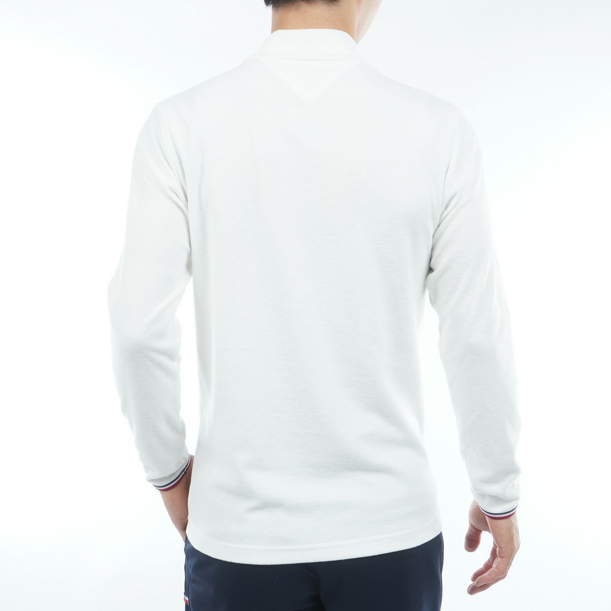 トミーヒルフィガーのハイネックシャツ