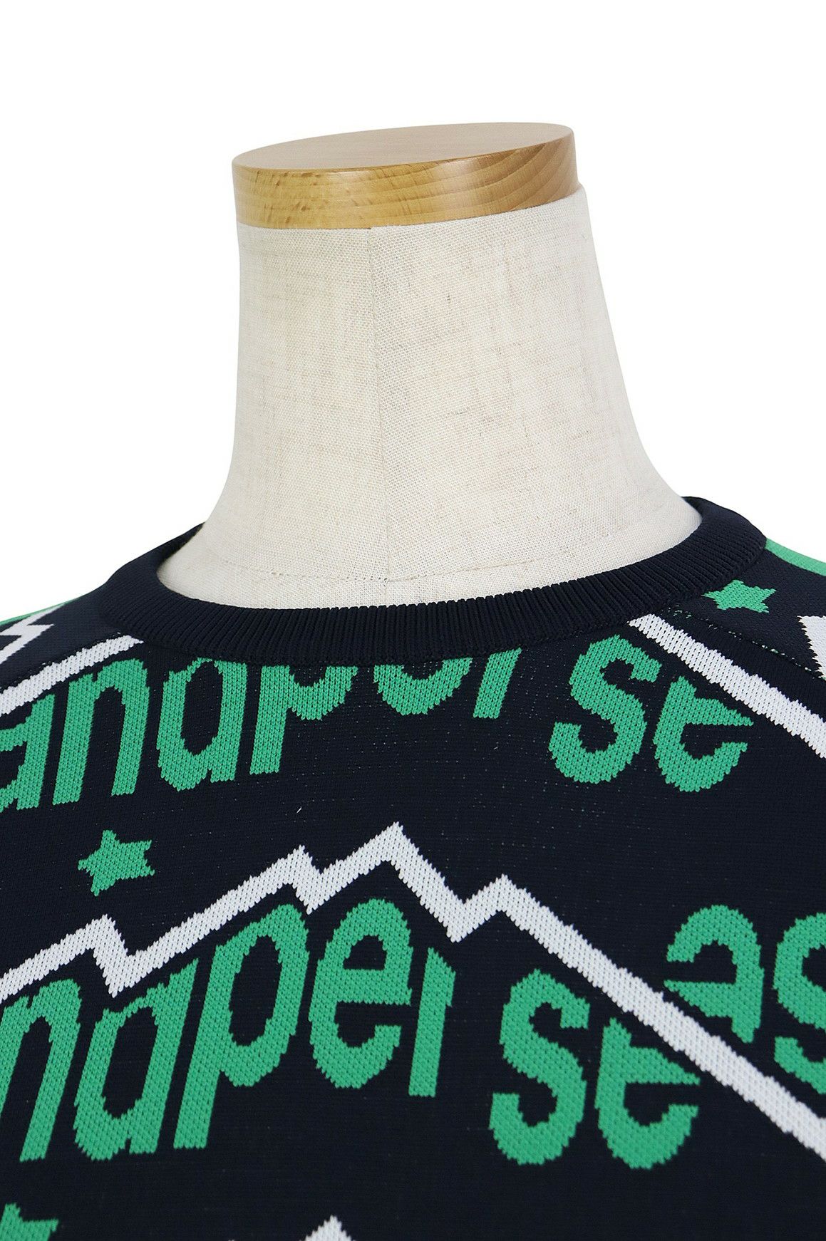 アンパスィのセーター