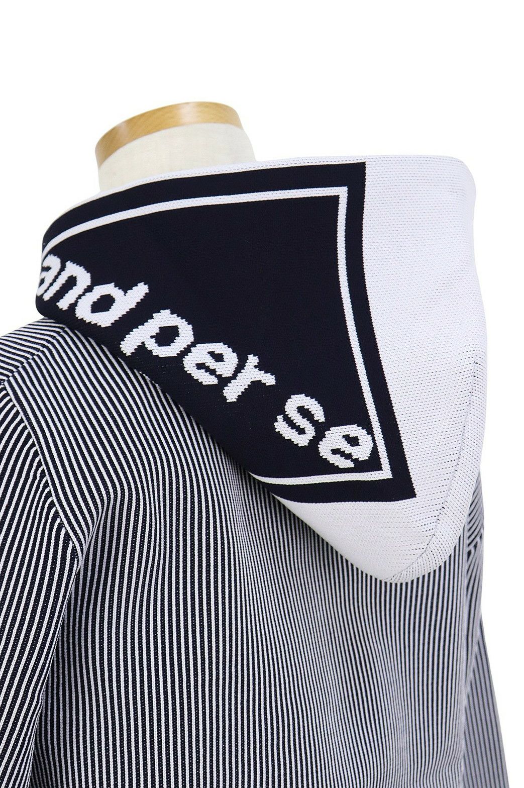 アンパスィのセーター