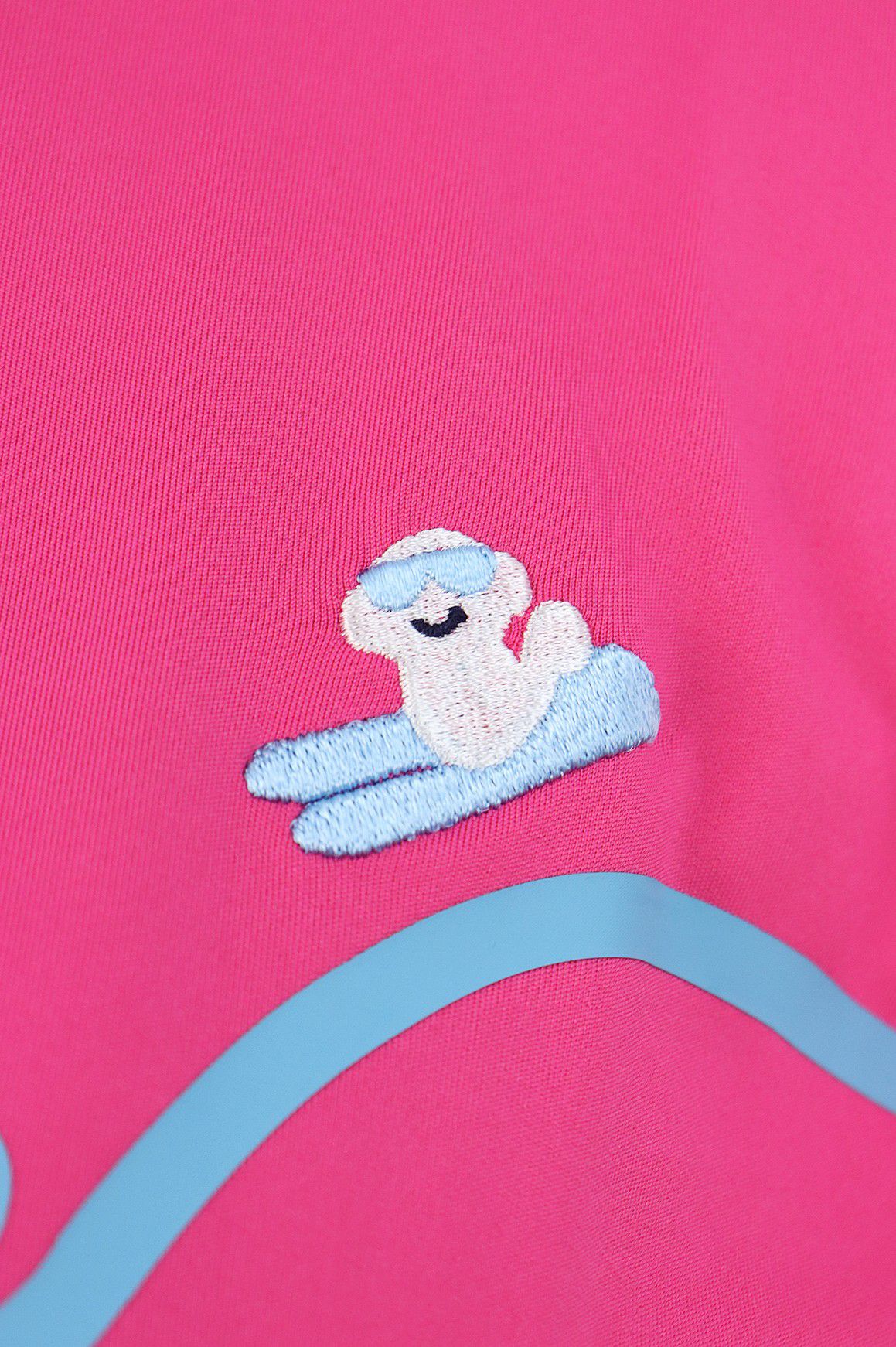 アンパスィのハイネックシャツ