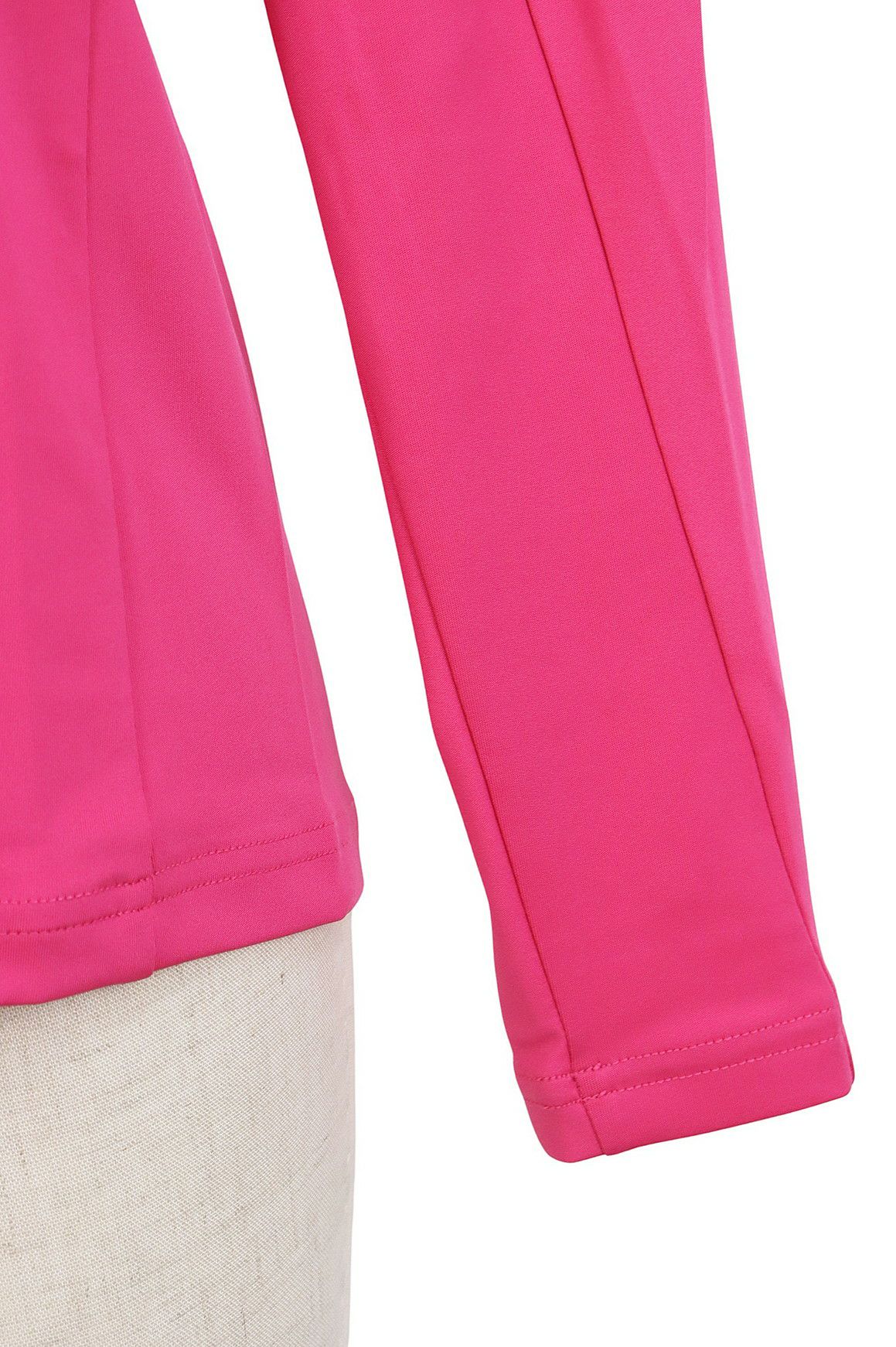 アンパスィのハイネックシャツ