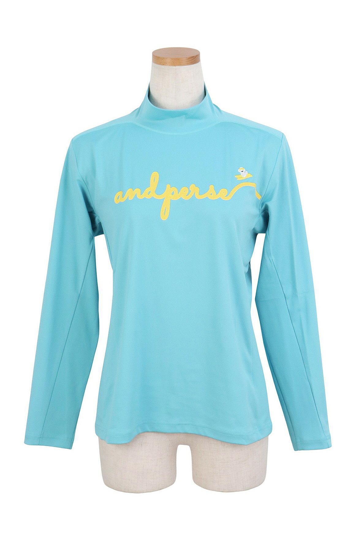 アンパスィのハイネックシャツ