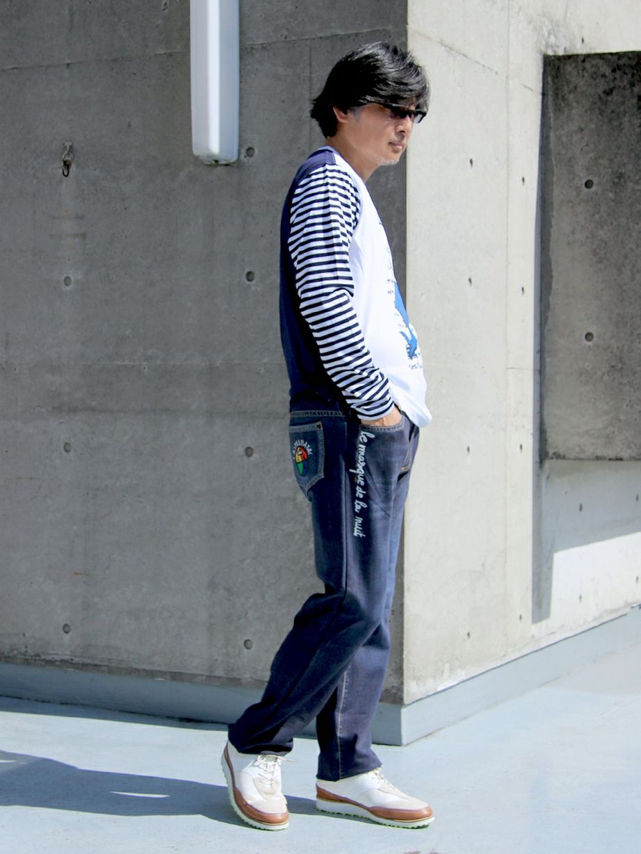 カステルバジャックのTシャツ