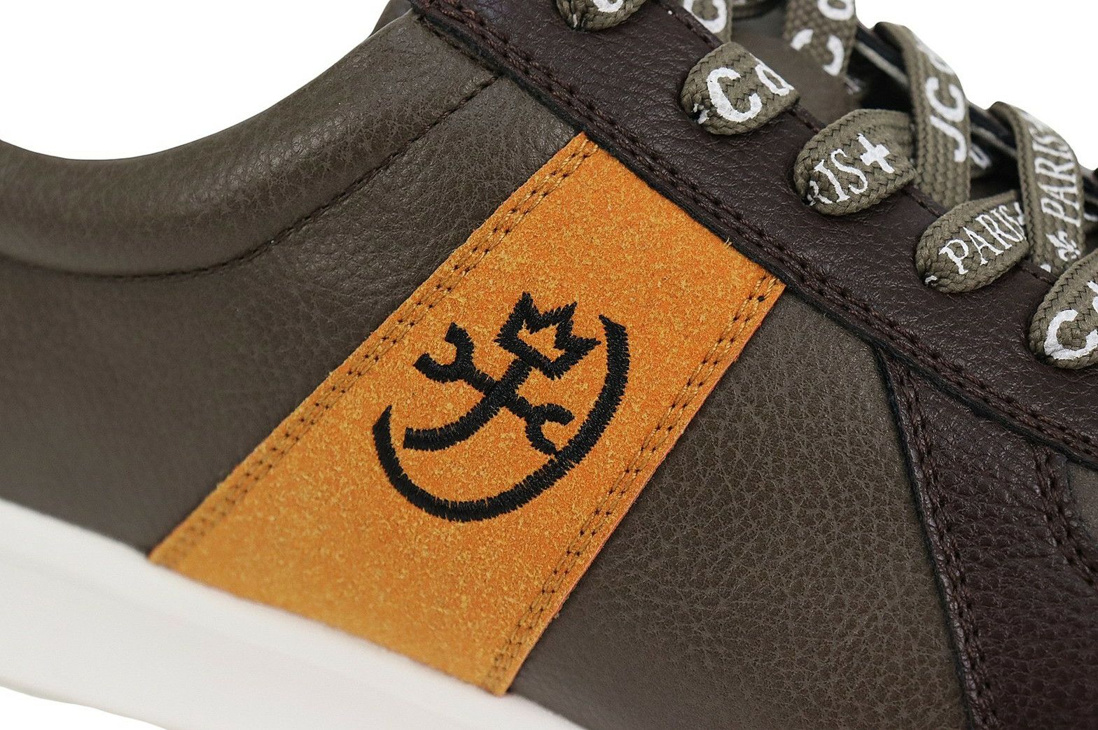 カステルバジャックスポーツのシューズ