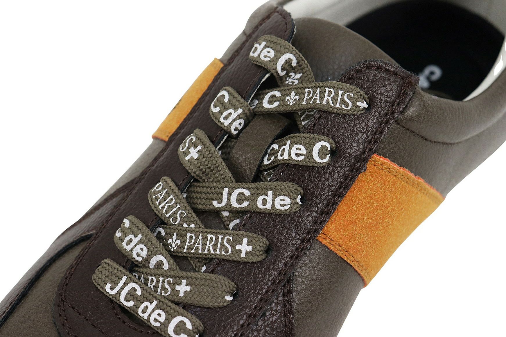 カステルバジャックスポーツのシューズ