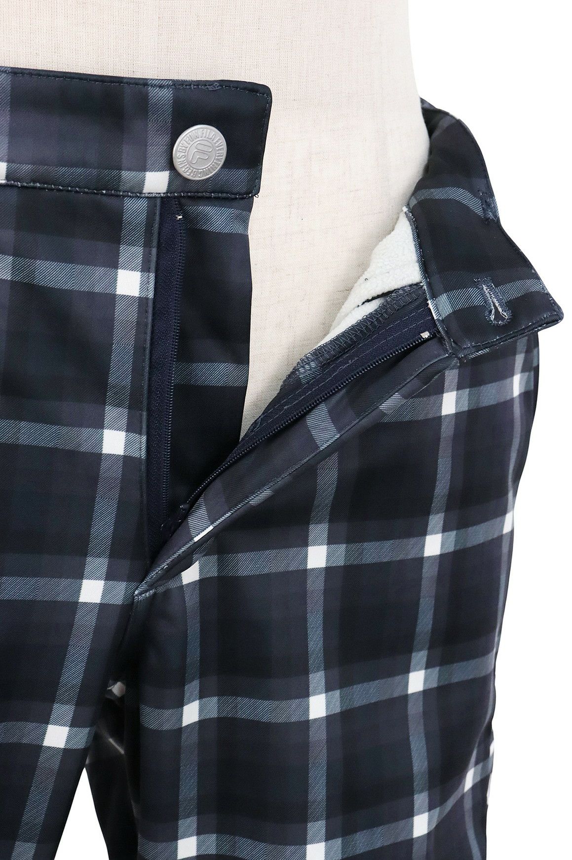 フィラのロングパンツ