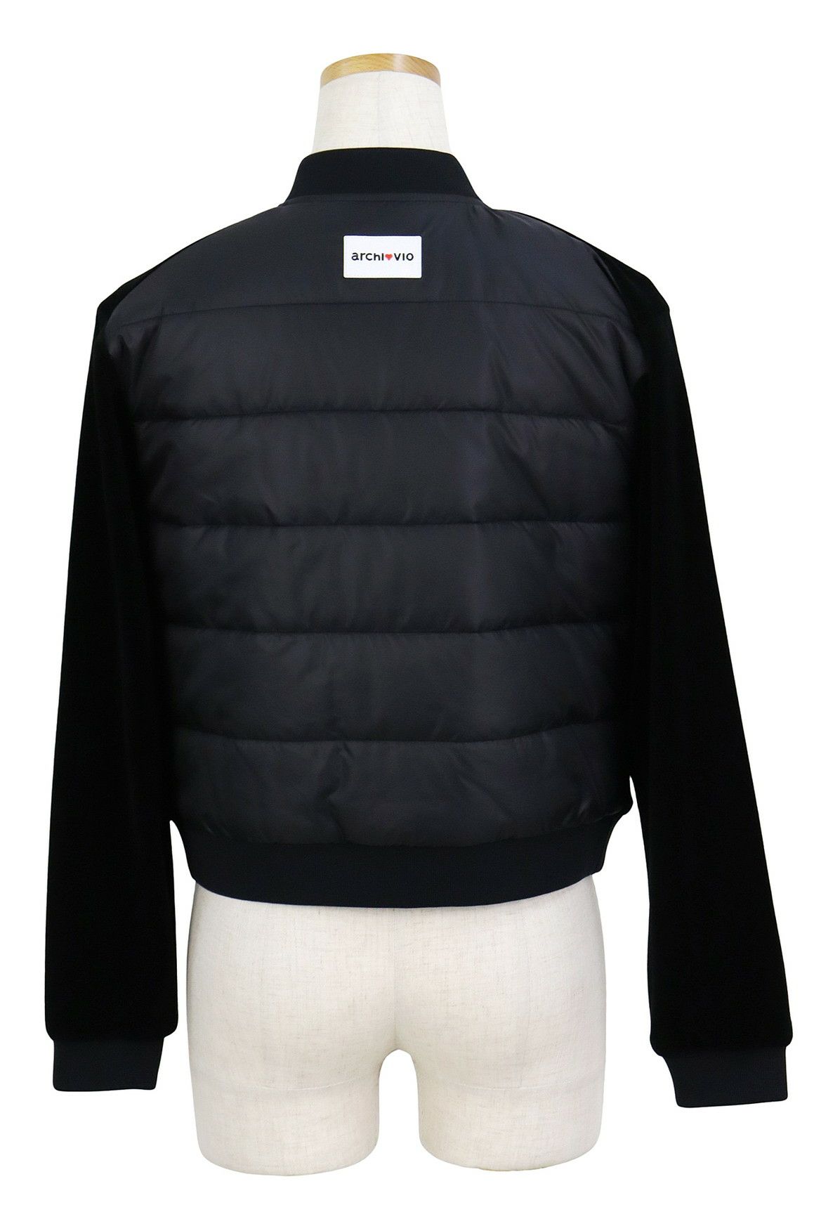 アルチビオのブルゾン