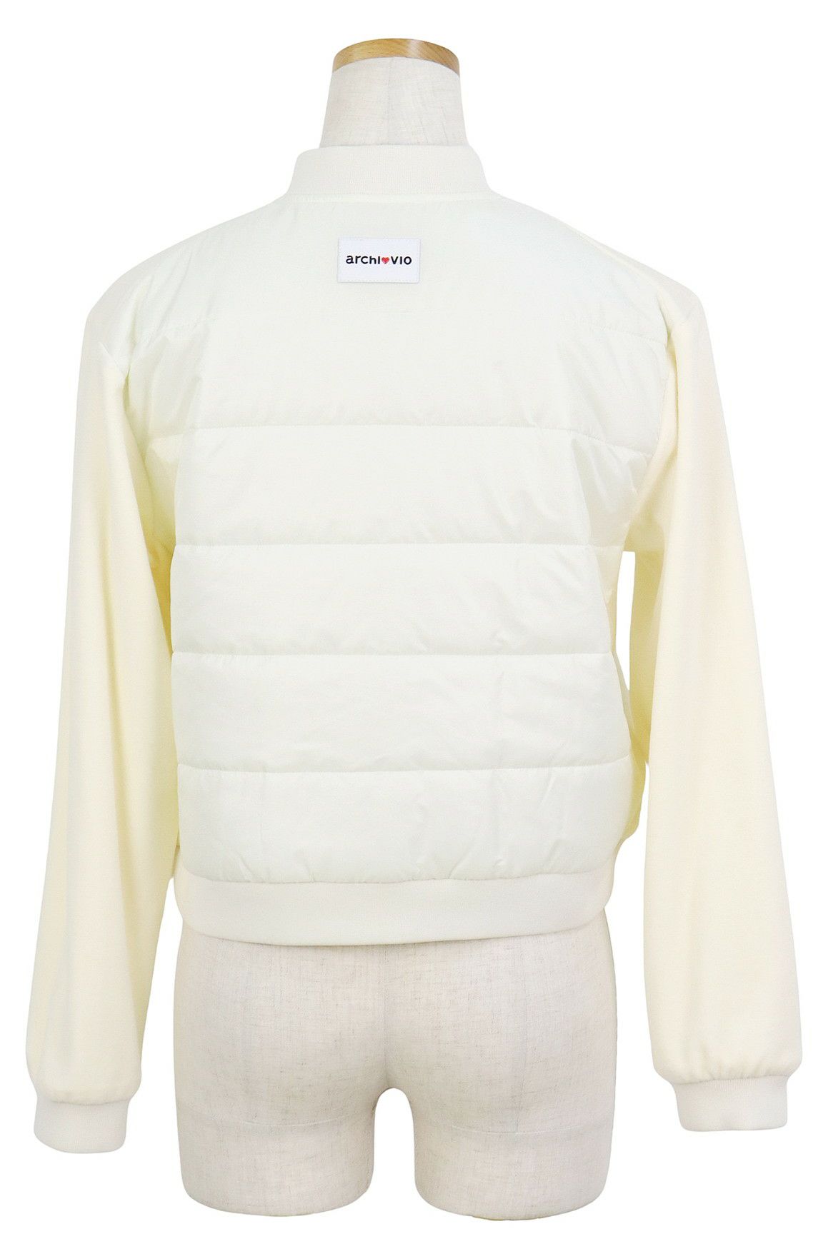 アルチビオのブルゾン