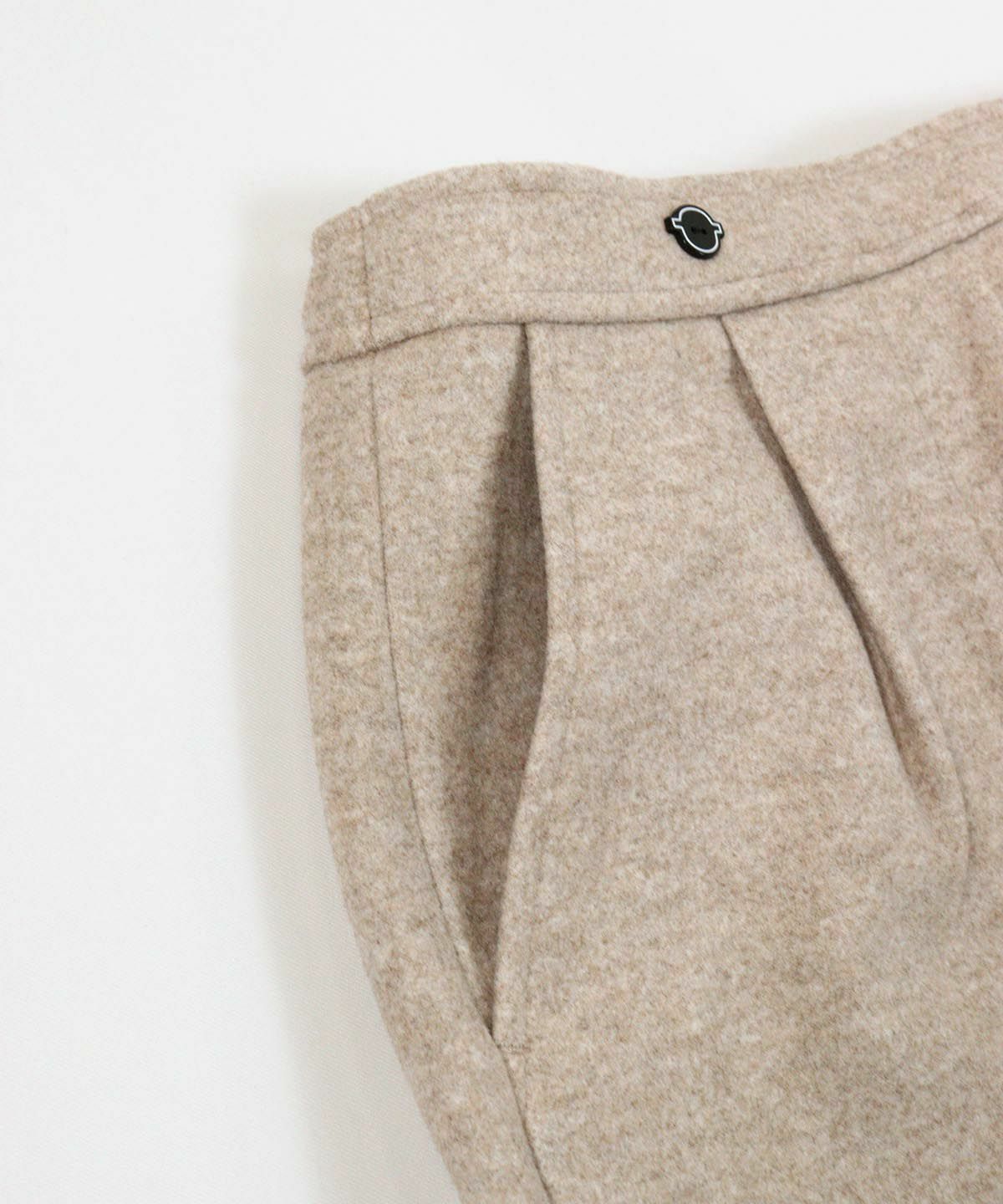 スタジオピッコーネのロングパンツ