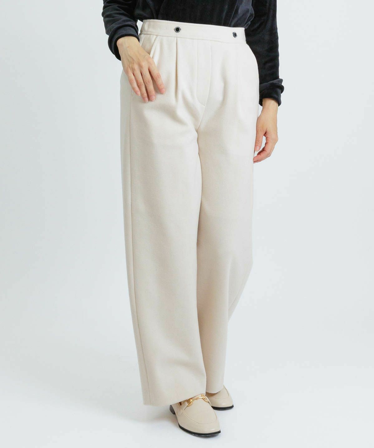 スタジオピッコーネのロングパンツ