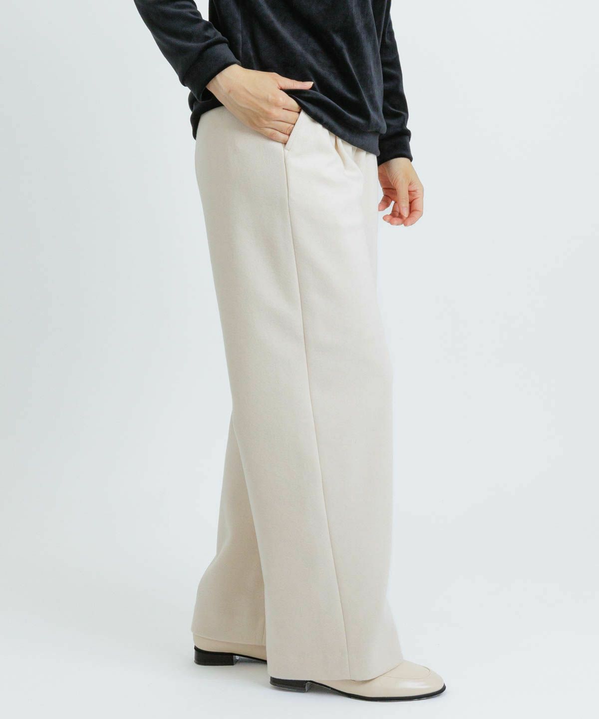 スタジオピッコーネのロングパンツ
