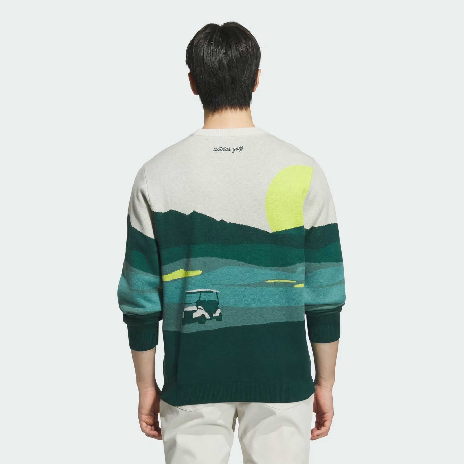 アディダスのセーター