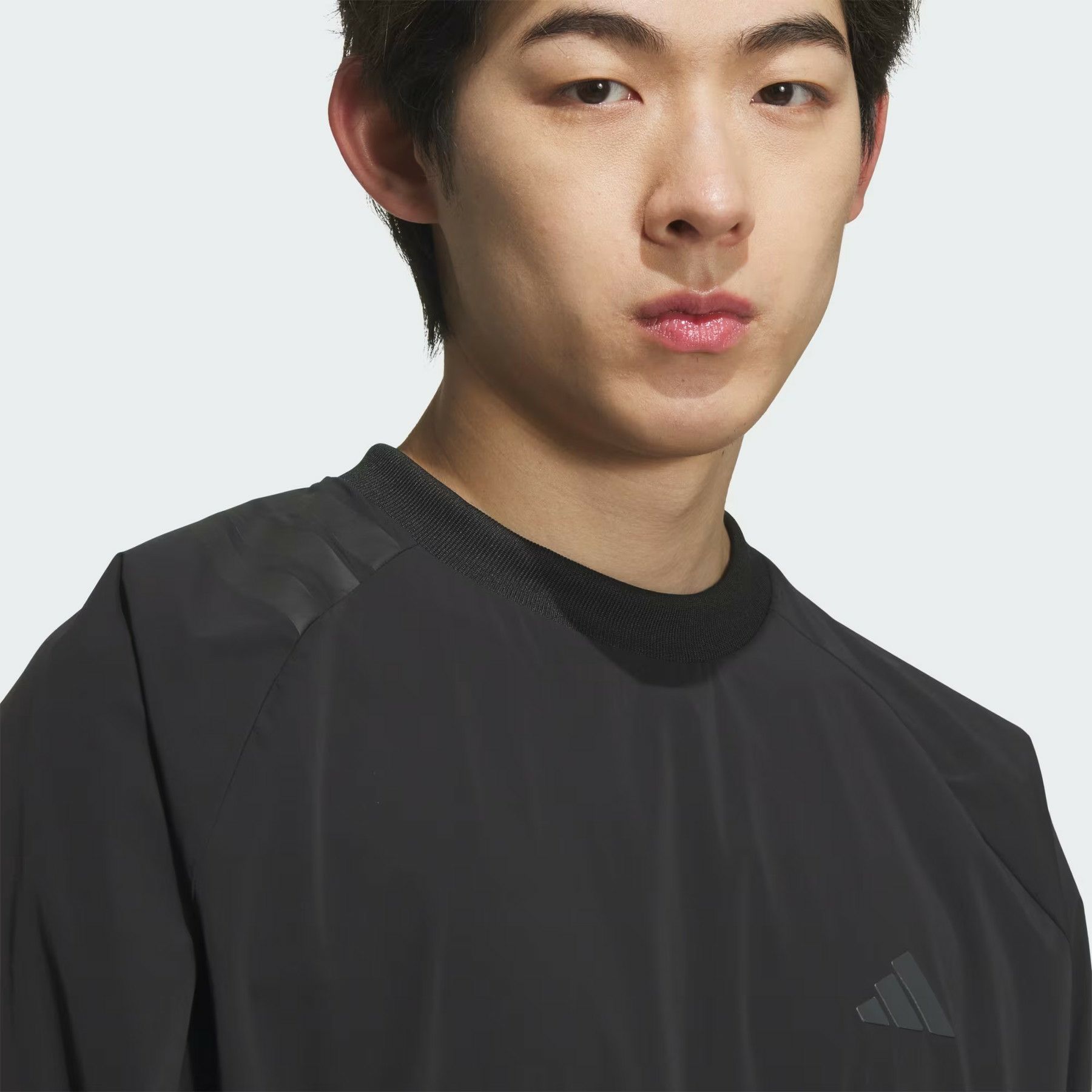 アディダスのブルゾン