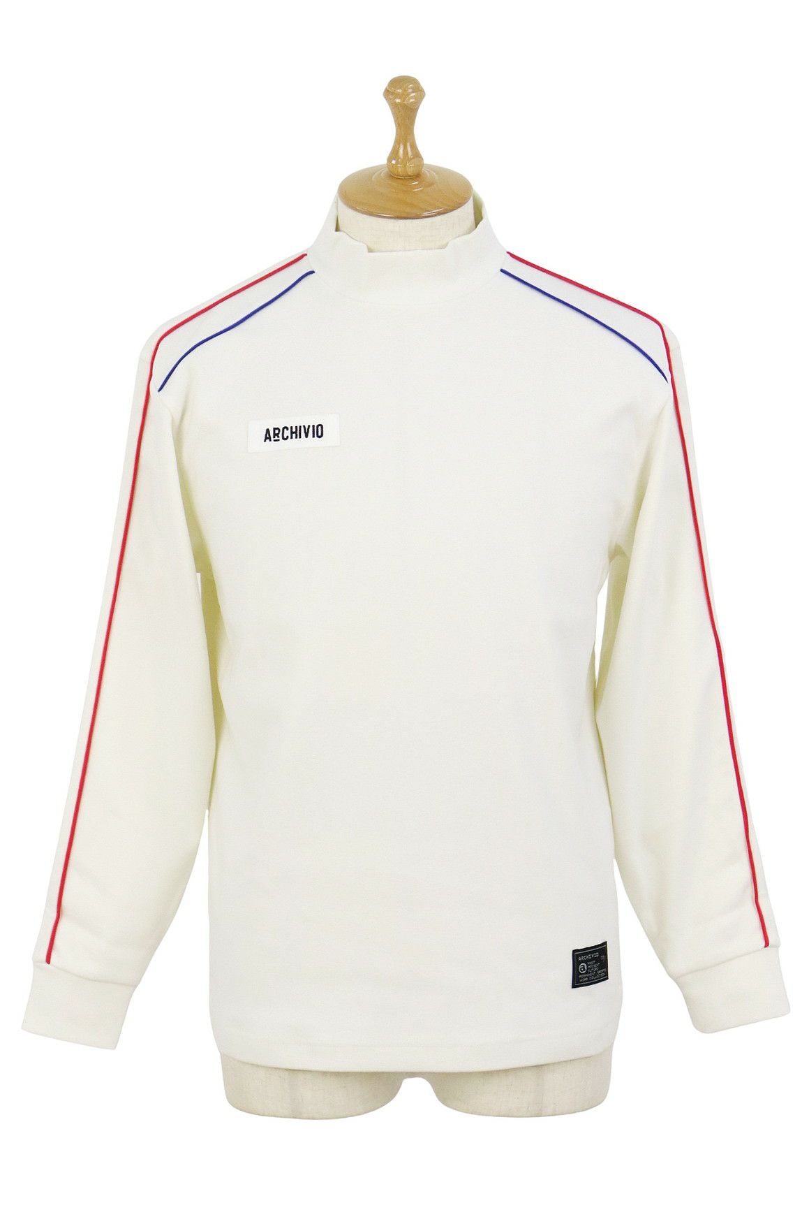 アルチビオのハイネックシャツ