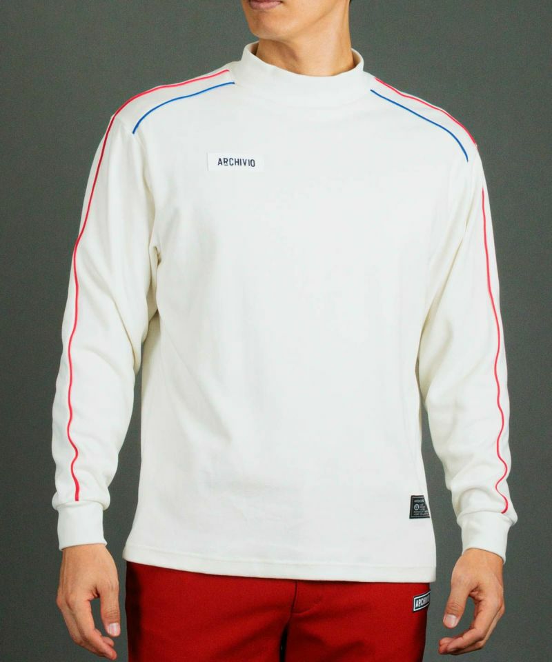 アルチビオのハイネックシャツ