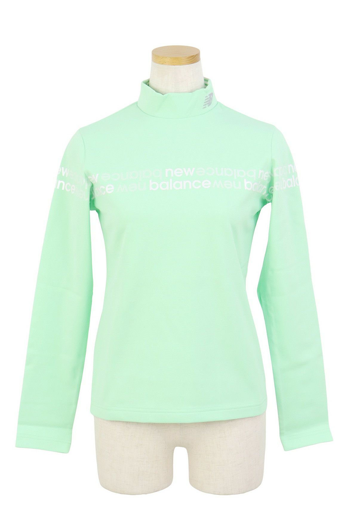 ニューバランスゴルフのハイネックシャツ