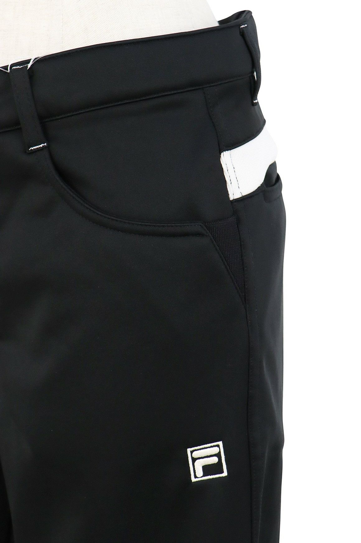 フィラゴルフのロングパンツ