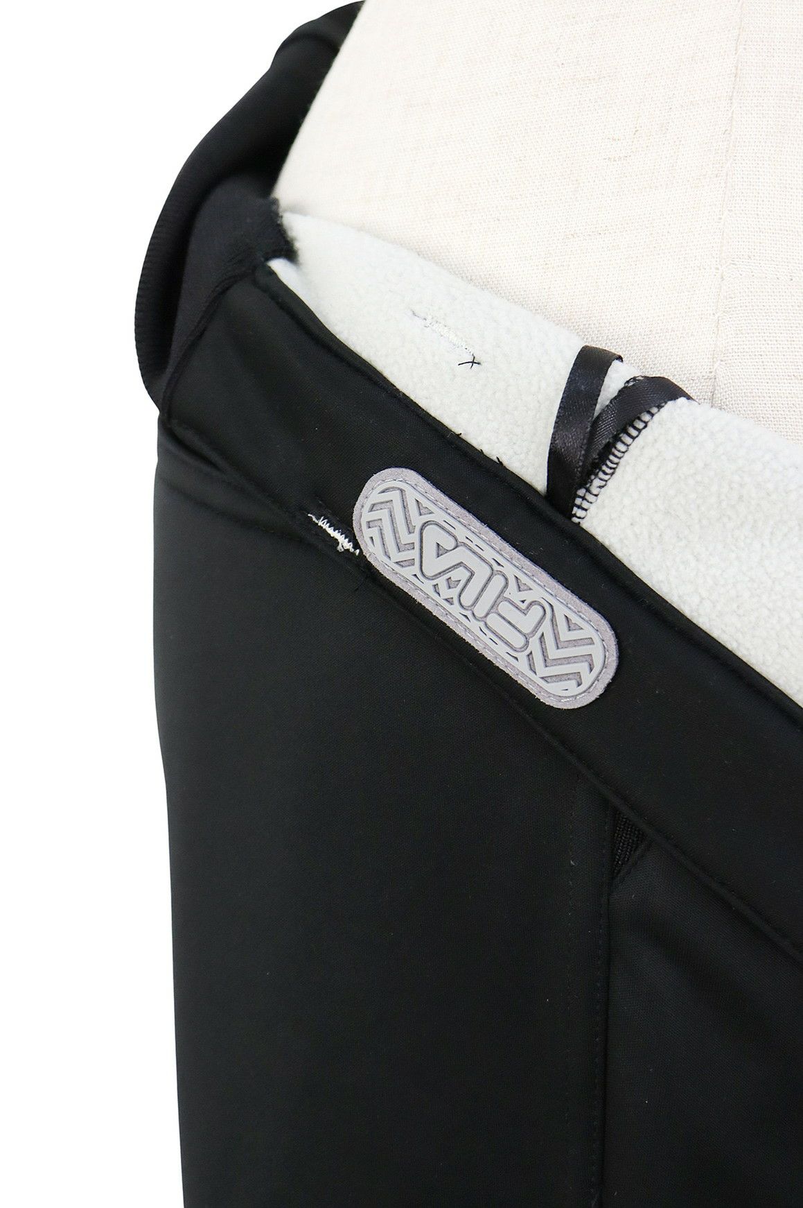 フィラゴルフのロングパンツ