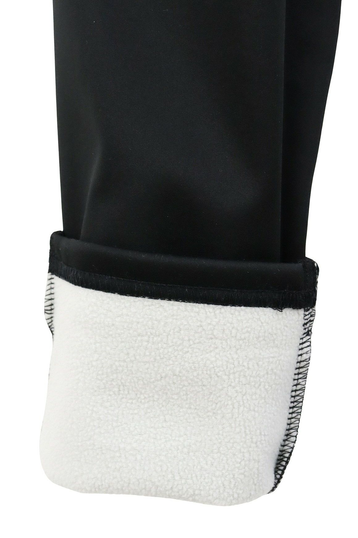 フィラゴルフのロングパンツ