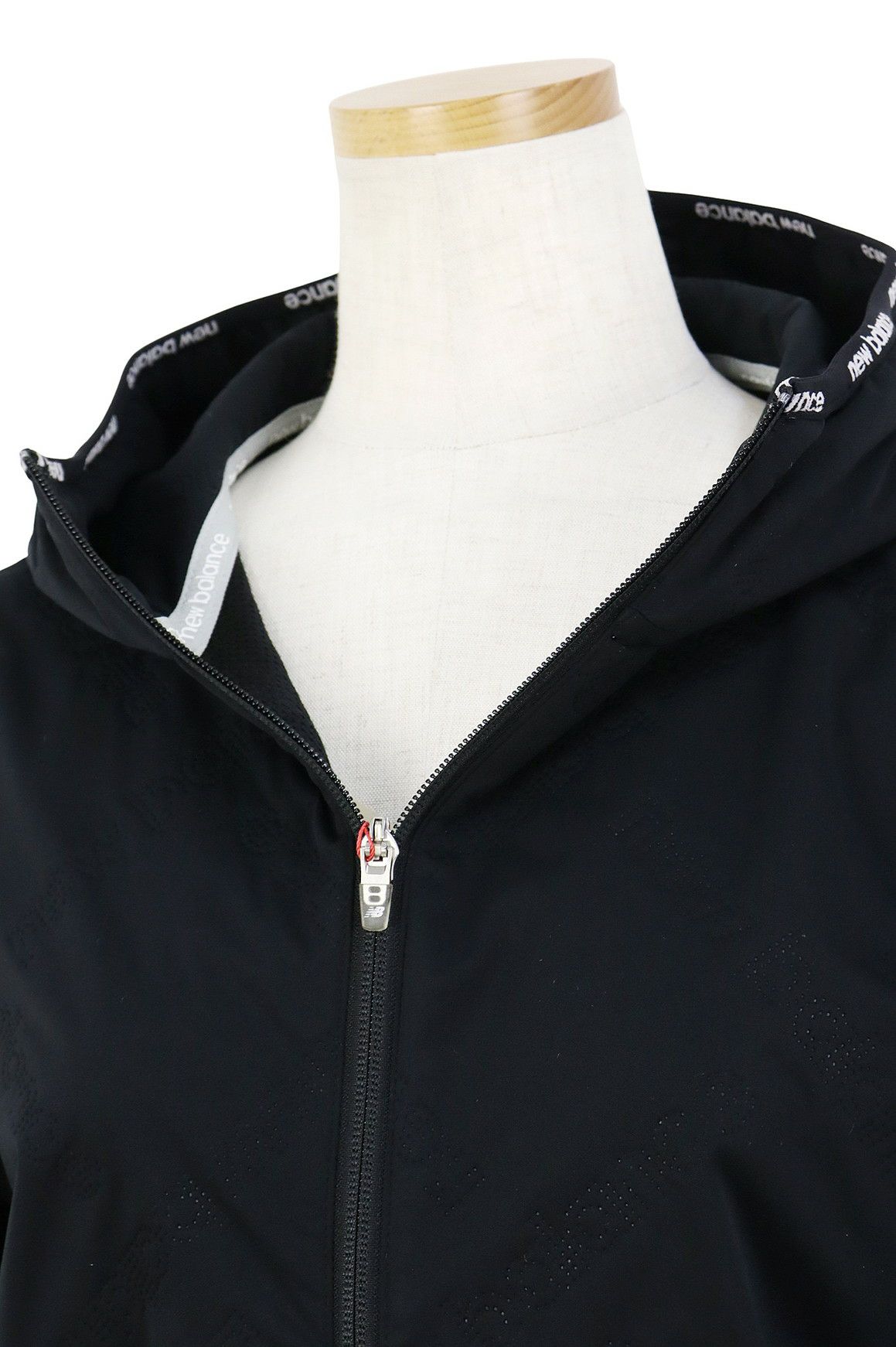 ニューバランスゴルフのブルゾン