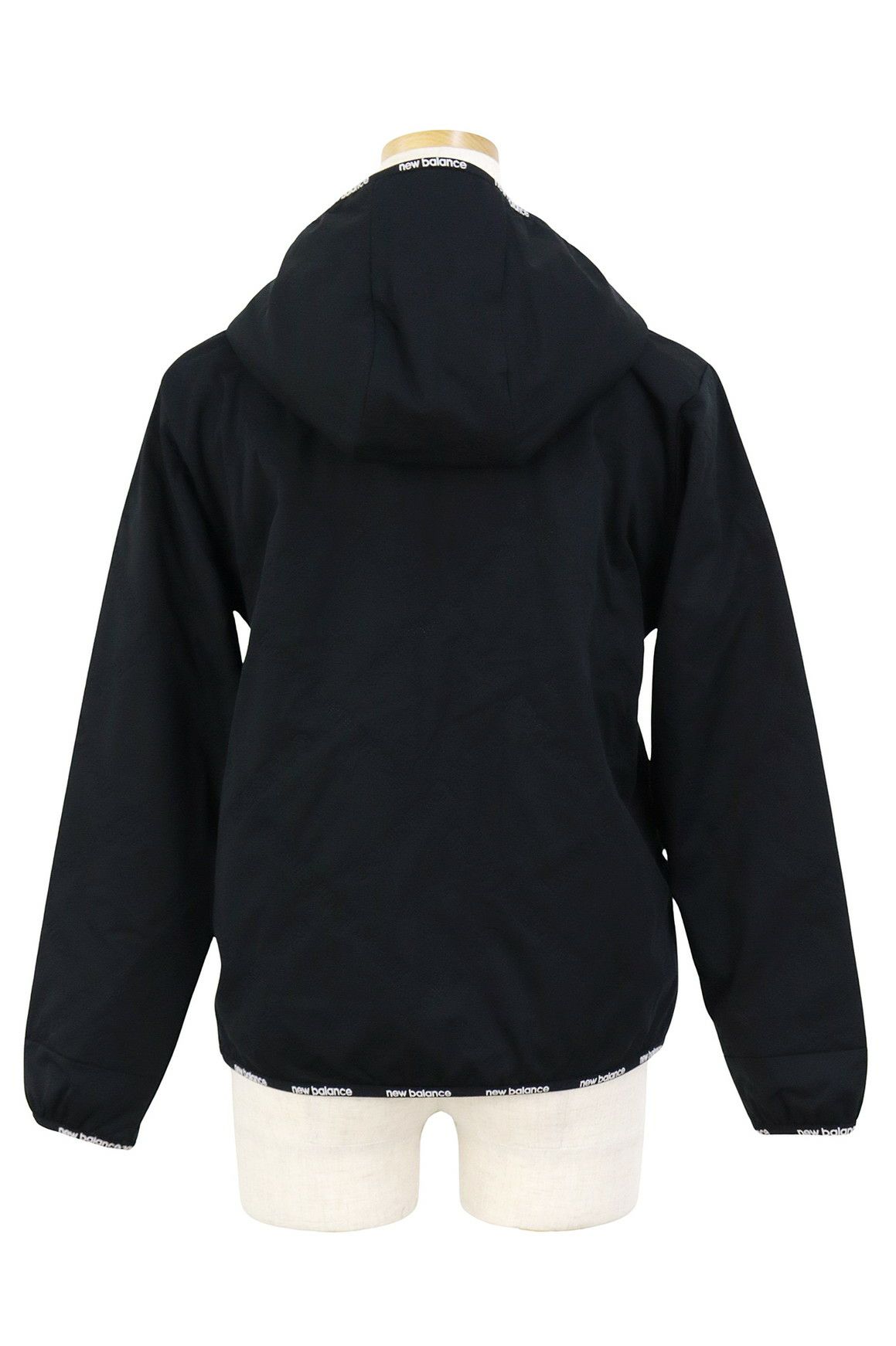 ニューバランスゴルフのブルゾン