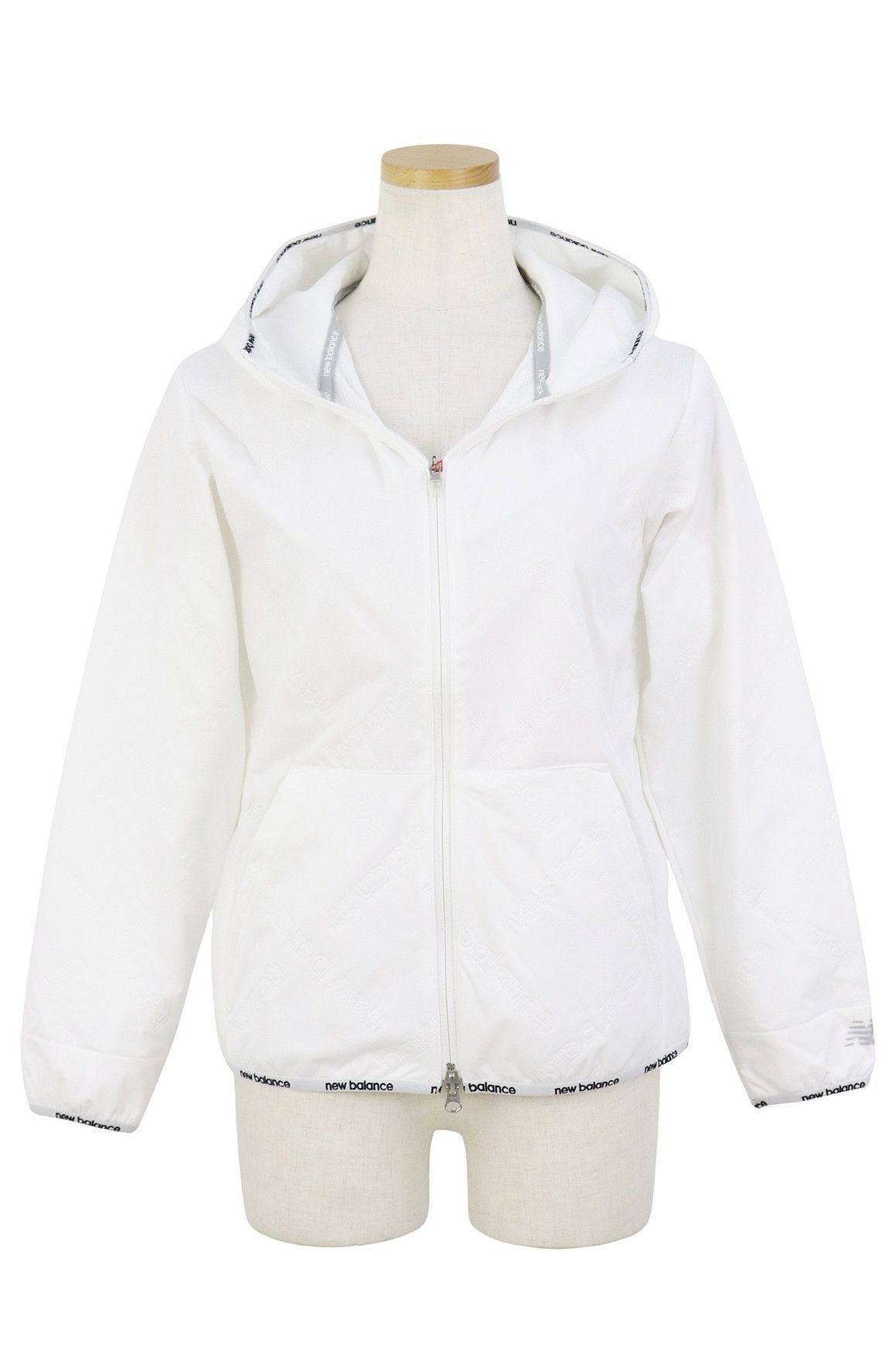 ニューバランスゴルフのブルゾン