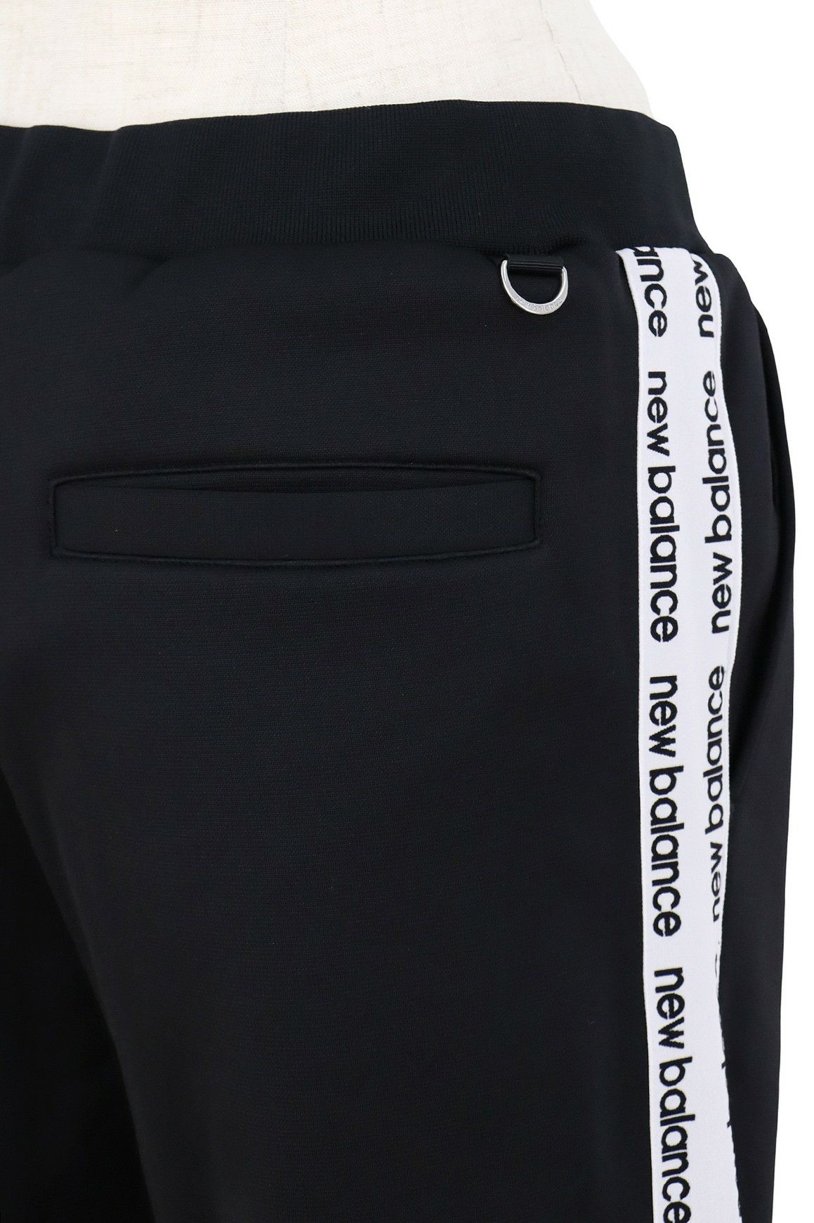 ニューバランスゴルフのパンツ