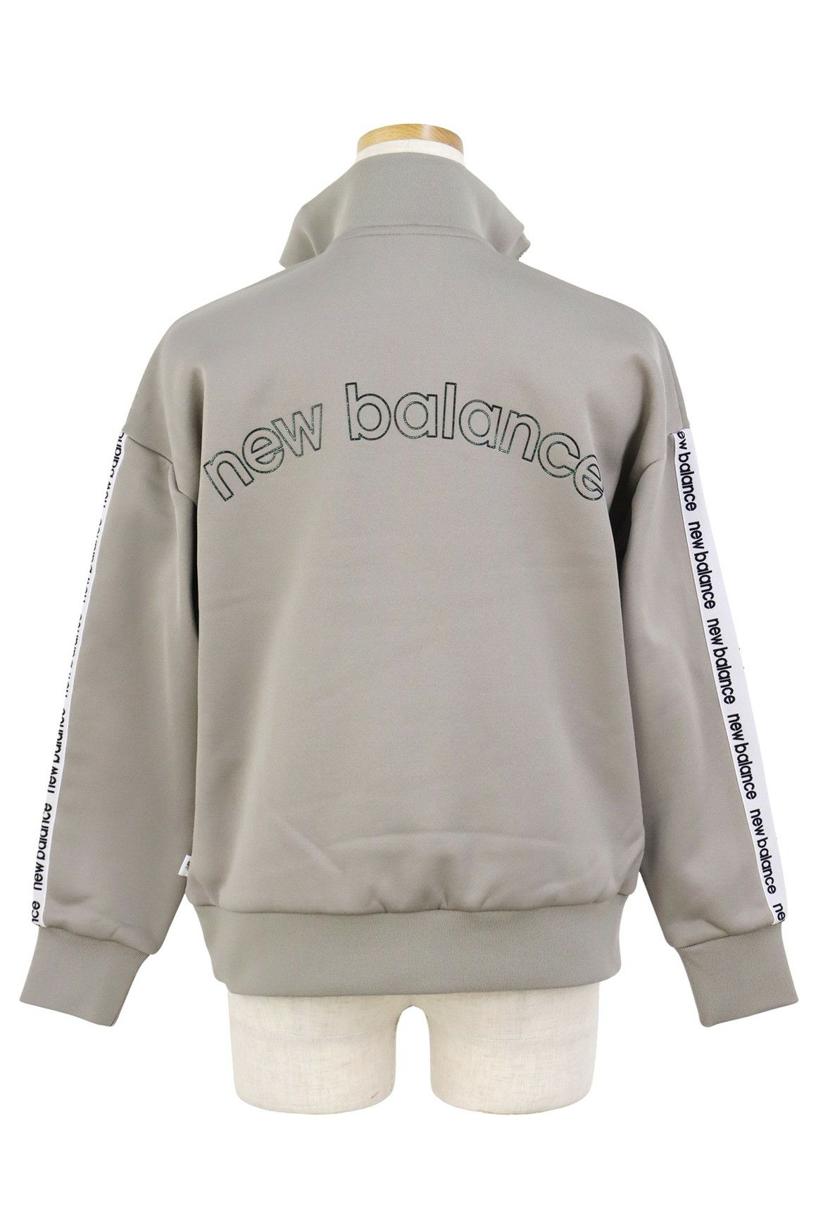 ニューバランスゴルフのトレーナー