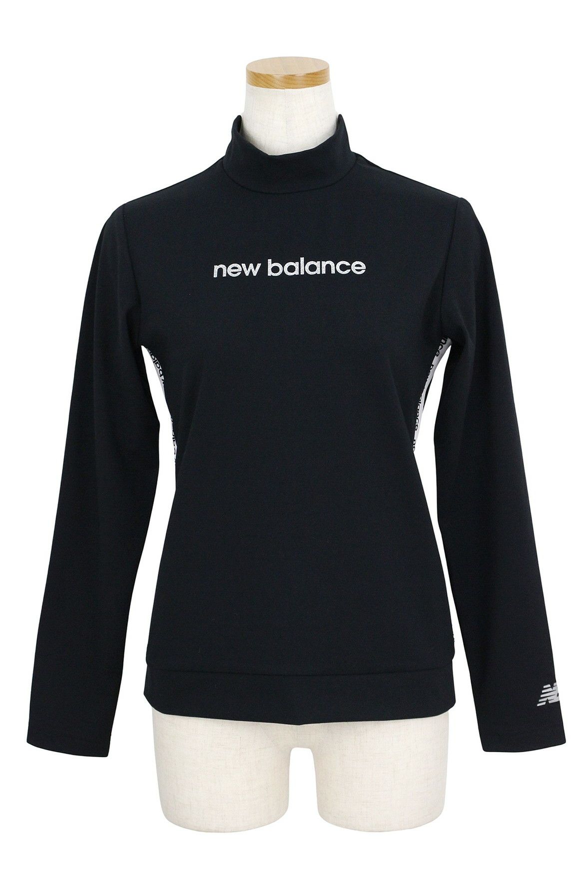 ニューバランスゴルフのハイネックシャツ