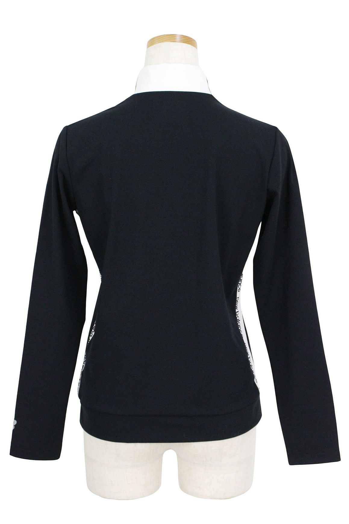 ニューバランスゴルフのハイネックシャツ