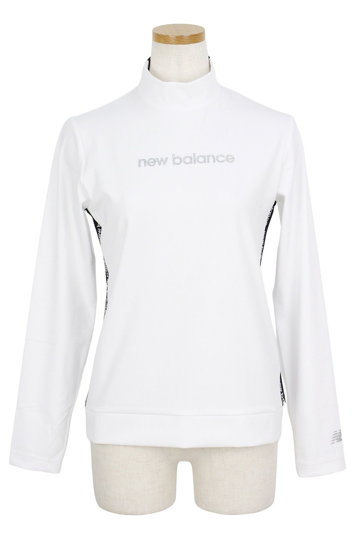 ニューバランスゴルフのハイネックシャツ