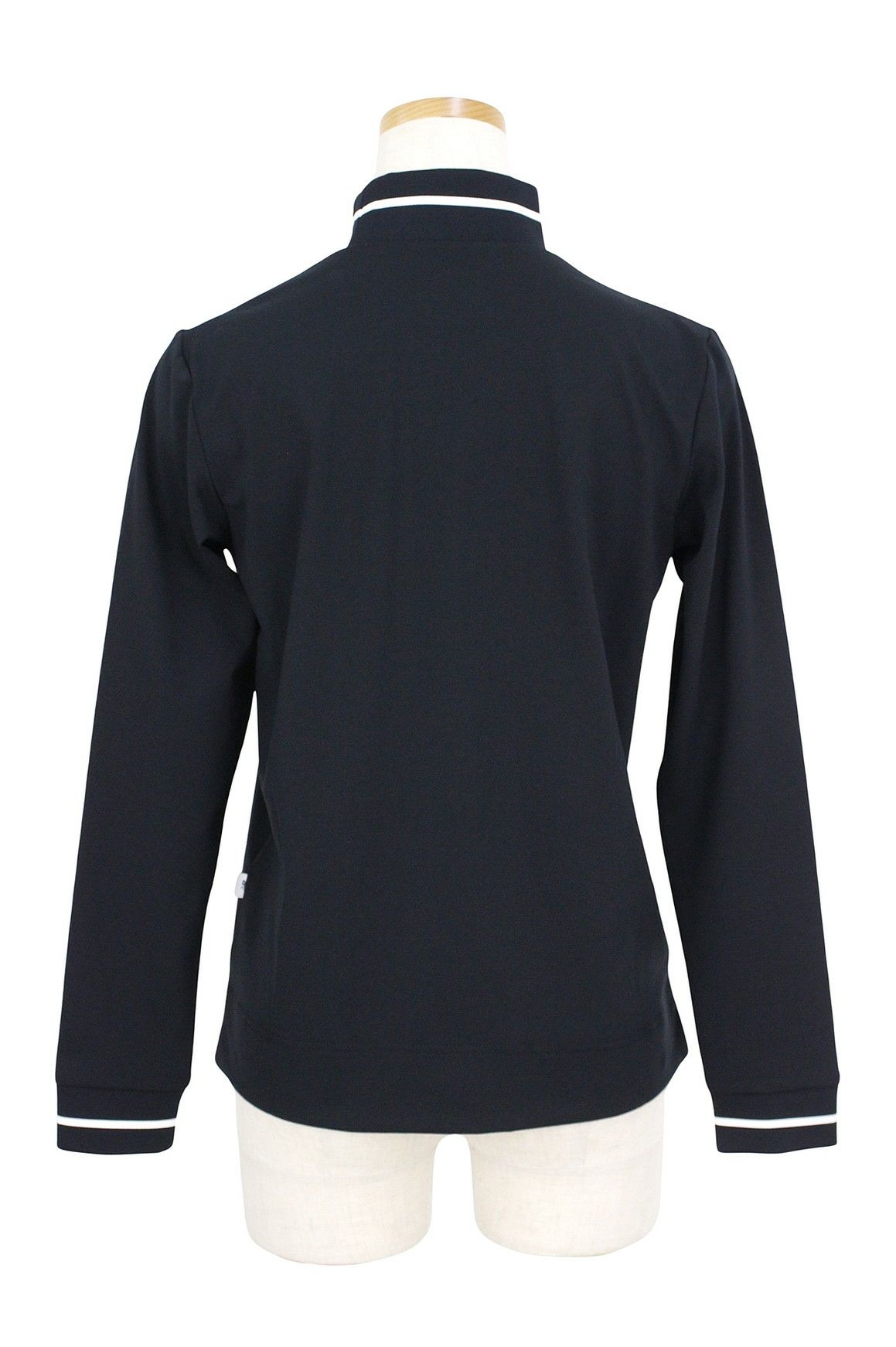 ニューバランスゴルフのハイネックシャツ