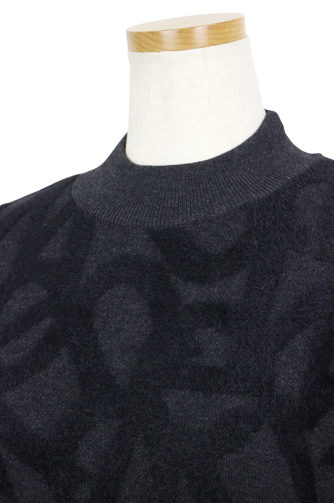 ニューバランスゴルフのセーター