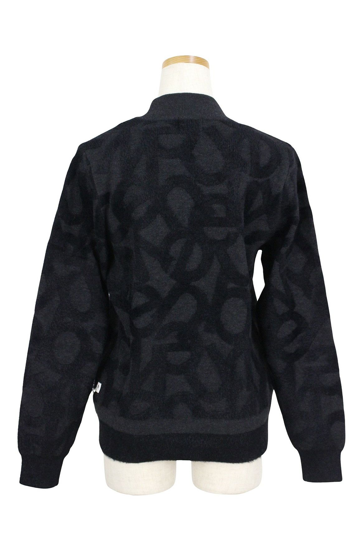 ニューバランスゴルフのセーター