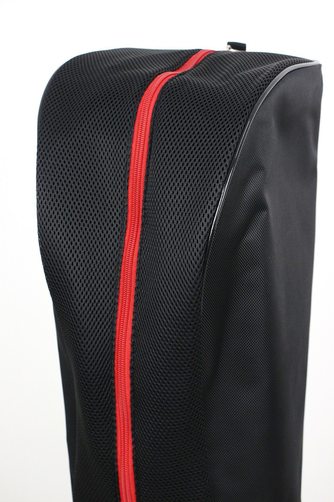 カステルバジャックスポーツのキャディバッグ