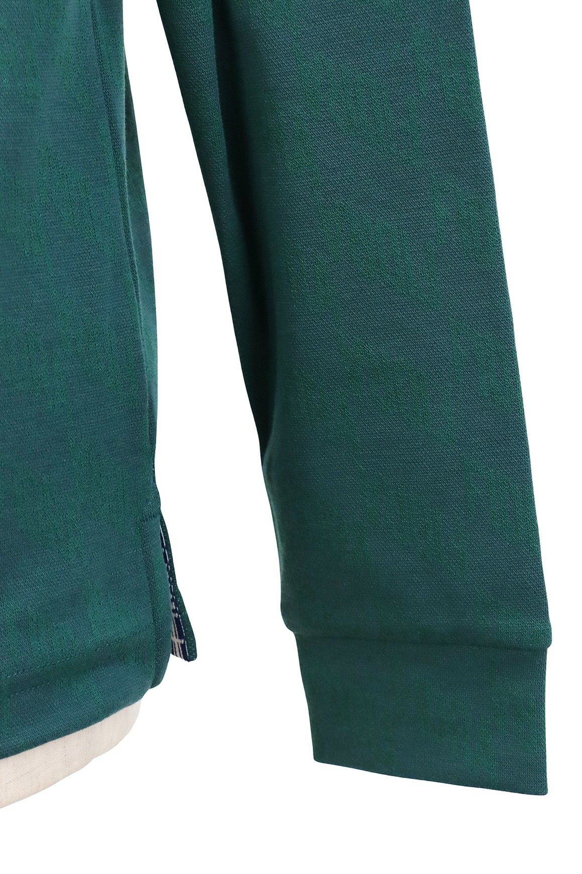 フィドラのハイネックシャツ