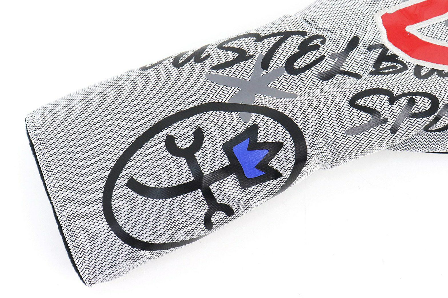 カステルバジャックのヘッドカバー