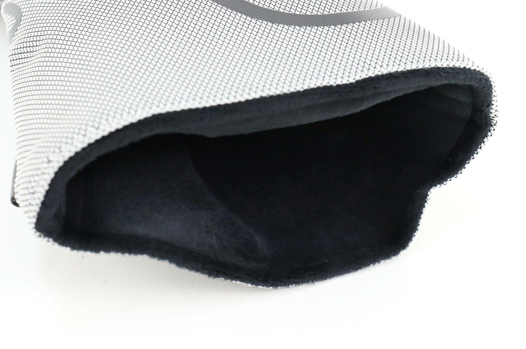 カステルバジャックのヘッドカバー