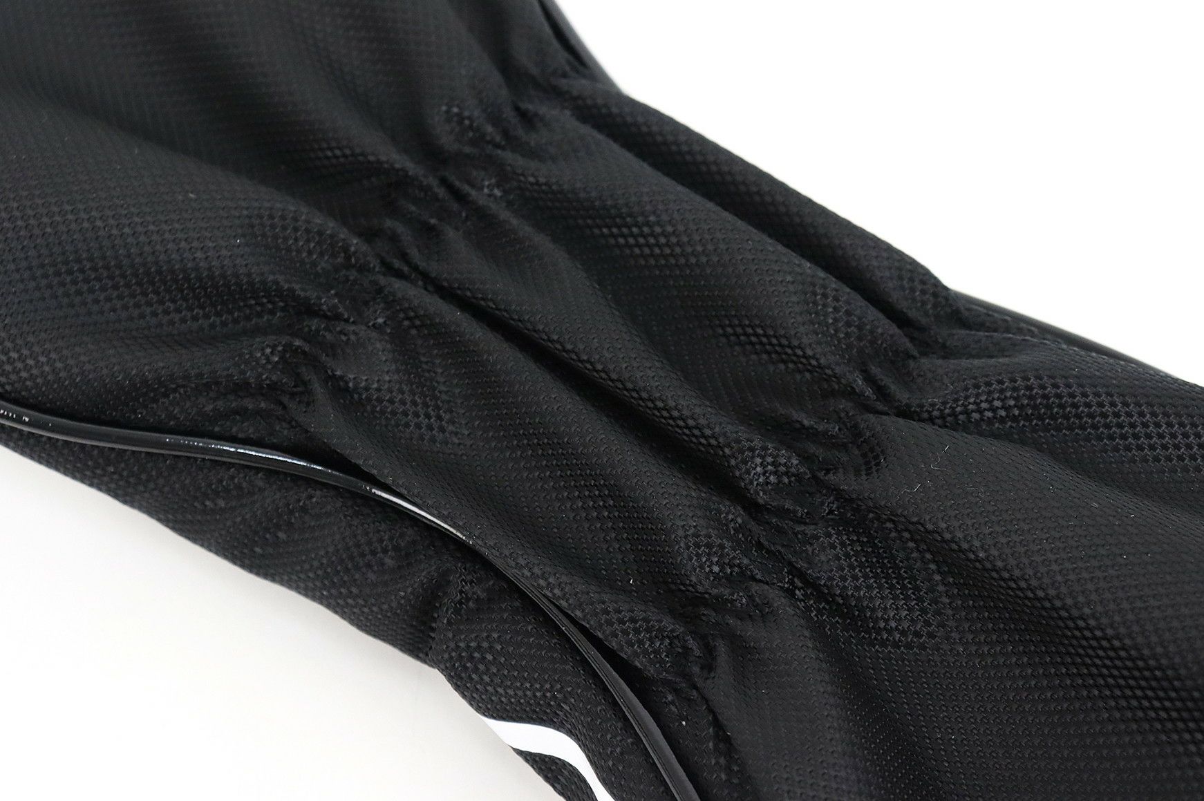 カステルバジャックのヘッドカバー