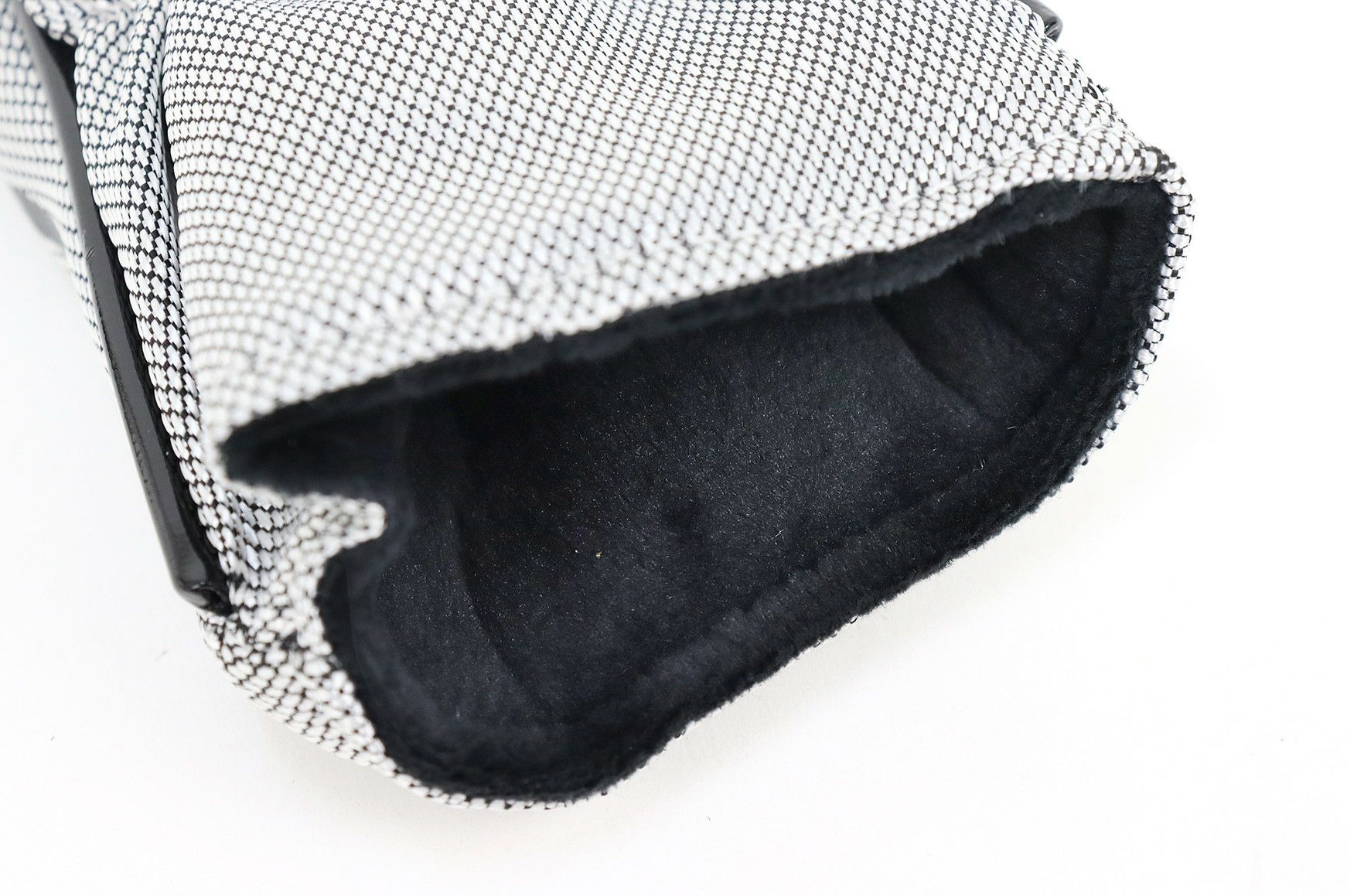 カステルバジャックのヘッドカバー