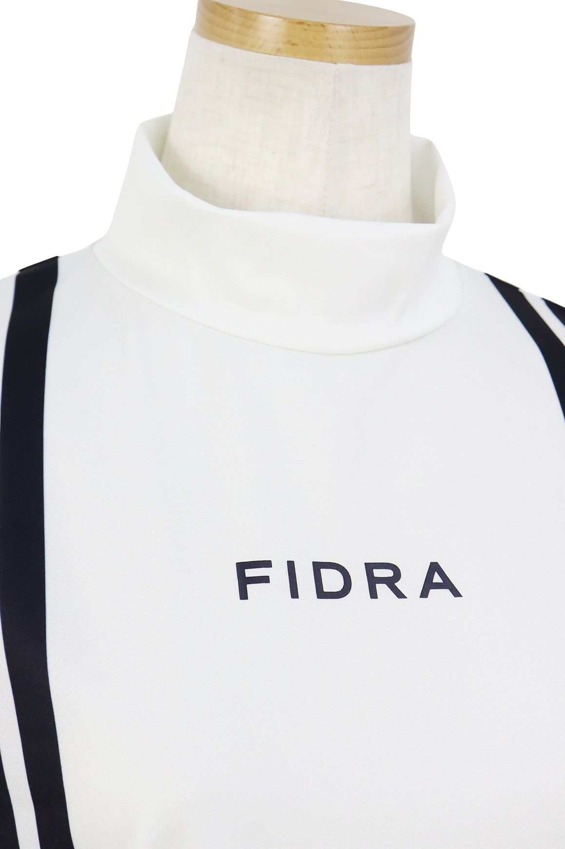 フィドラのハイネックシャツ