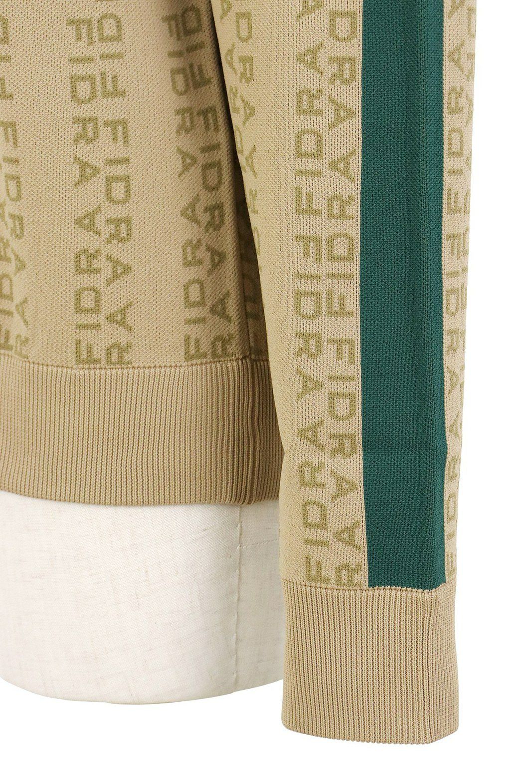 フィドラのセーター