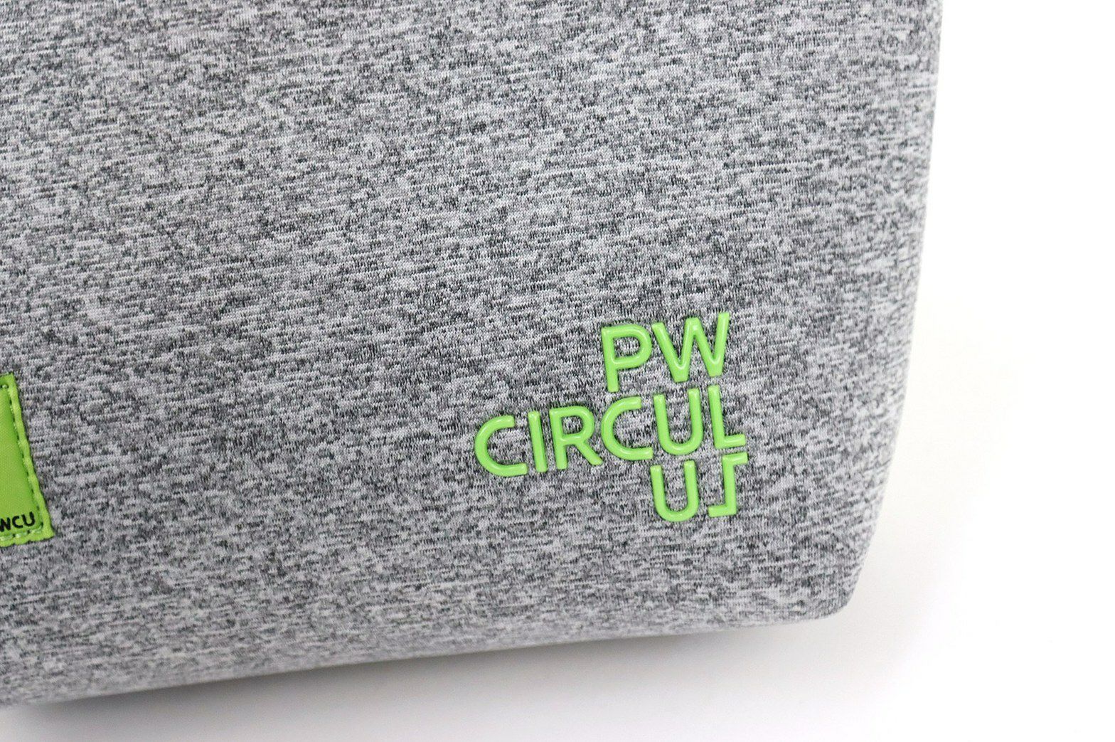 ピーダブリュサーキュラスのカートバッグ