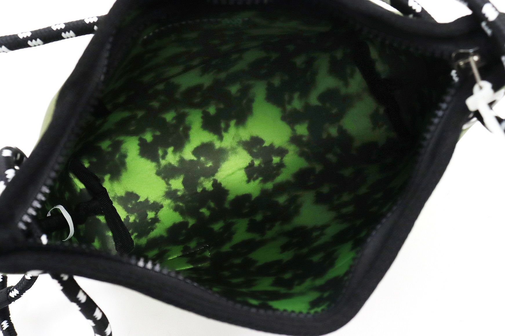 ピーダブリュサーキュラスのカートバッグ