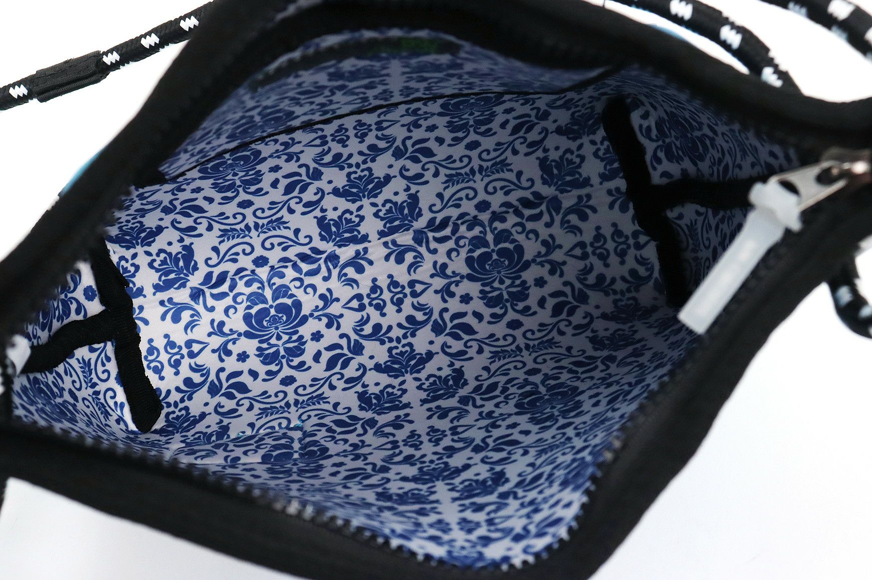 ピーダブリュサーキュラスのカートバッグ