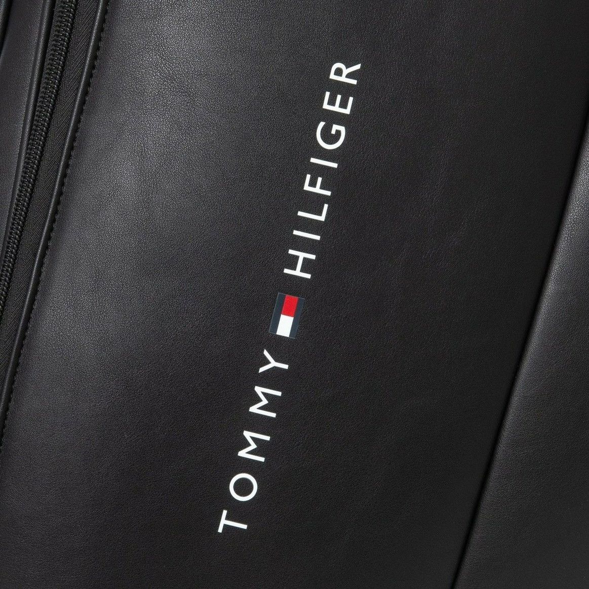 トミーヒルフィガーゴルフ日本正規品のキャディバッグ