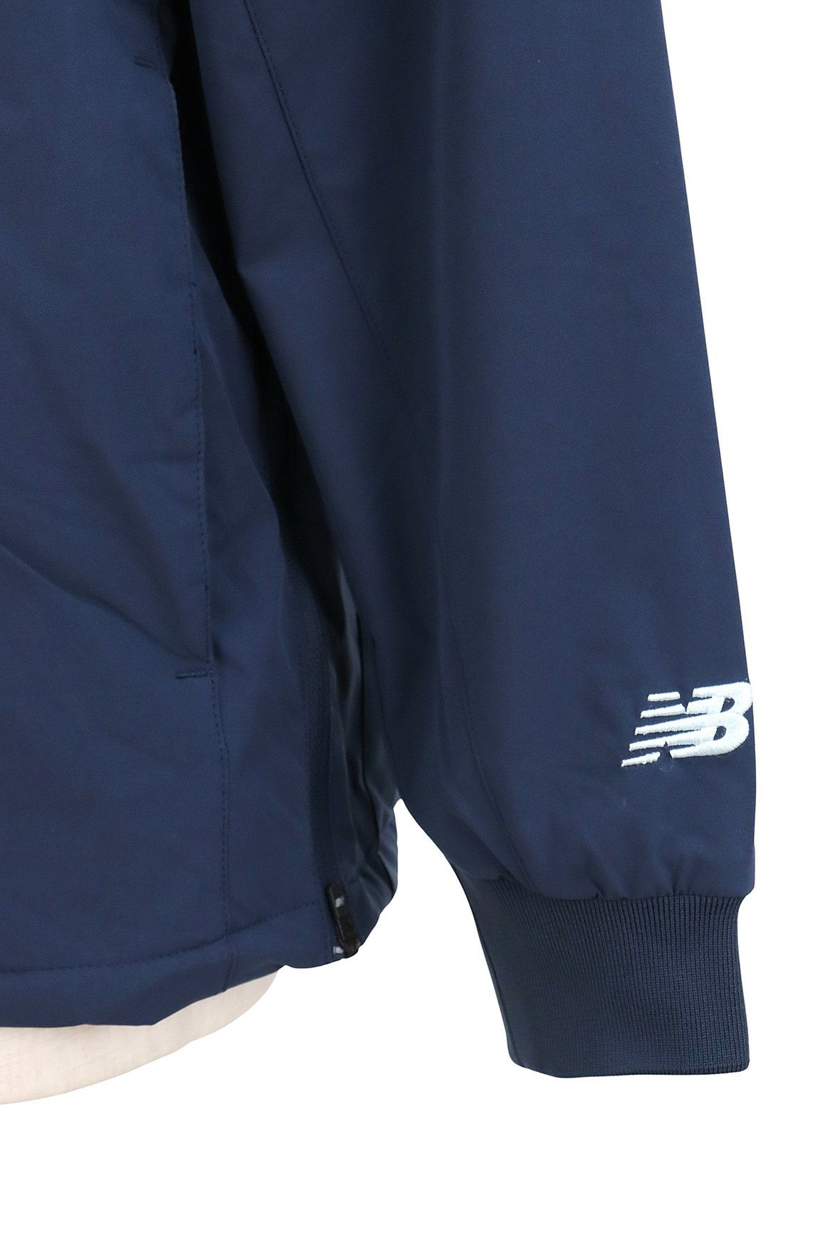 ニューバランスゴルフのブルゾン