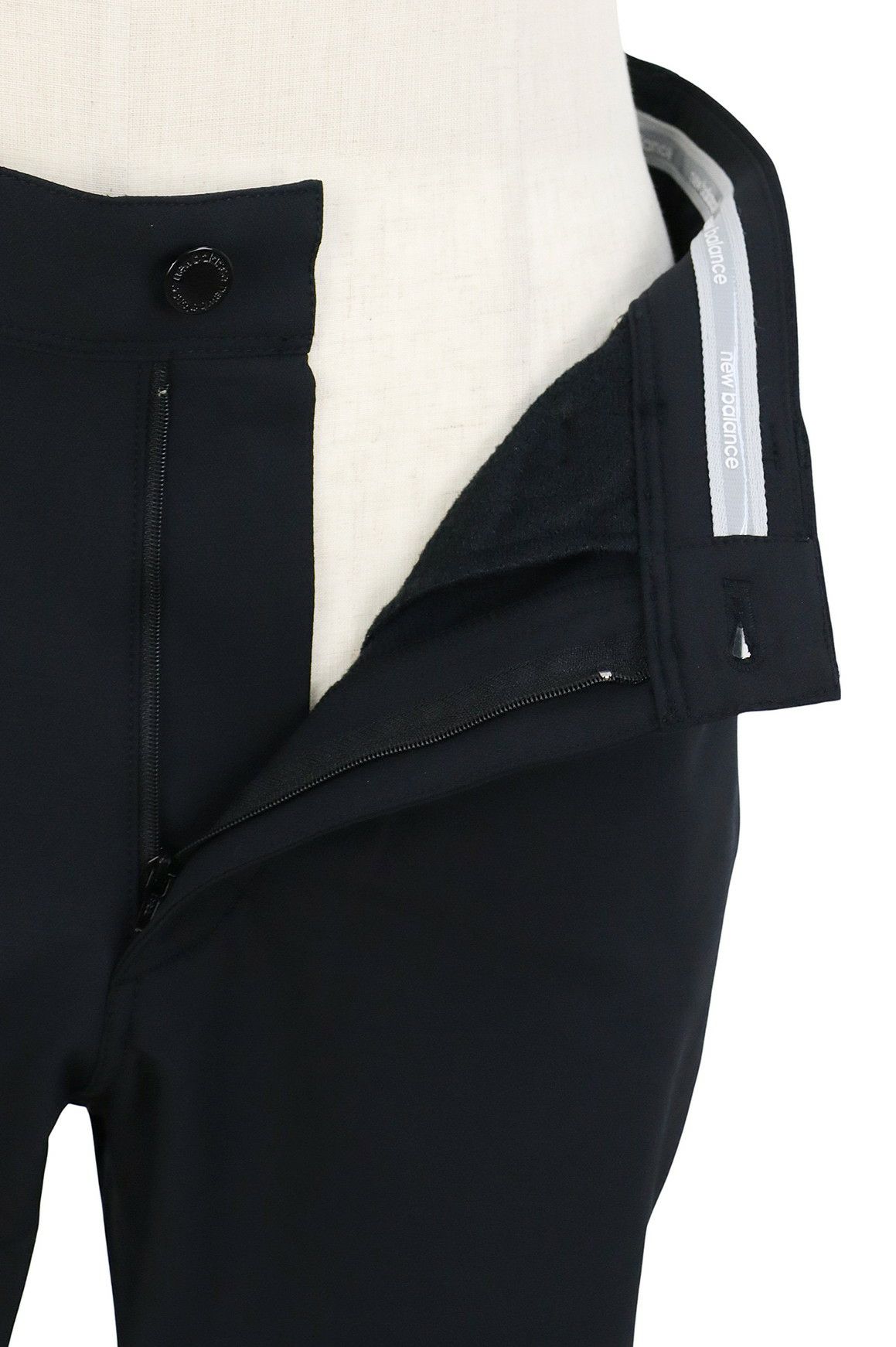 ニューバランスゴルフのロングパンツ